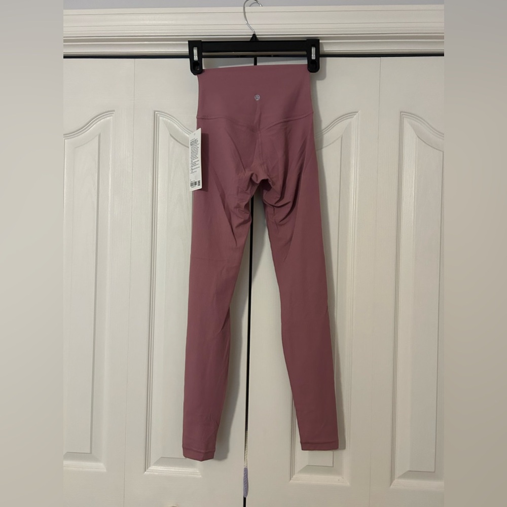 *NWT* Lululemon Align Ribbed HR Legging in Velvet Dust - Picture 4 of 8